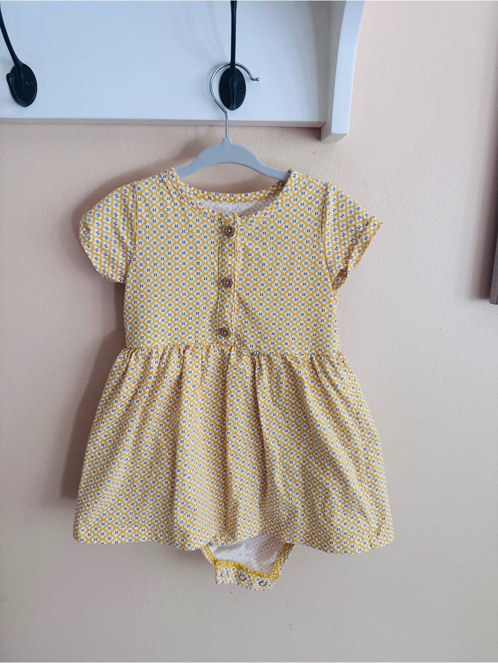 Carter’s Yellow Printed Button-Front Dress / 24 months